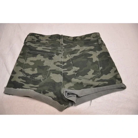 Universal Thread Shorts Womens 10 Camo Green High Rise Frayed Hem Casual Denim - Picture 4 of 7
